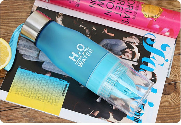 2019 New Hot Creative Fruit Juice Infuser Water Bottle